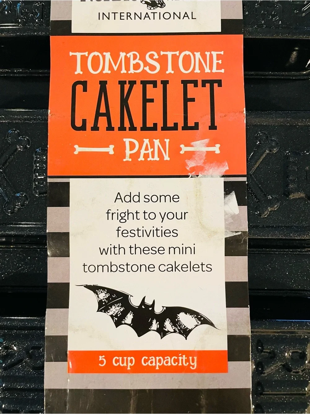 NWT Nordic Ware Thombstone Cakelet Pan